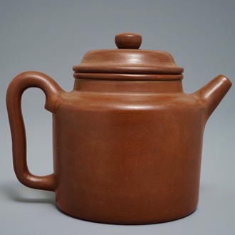 A Chinese Yixing teapot and cover, mark of Shao Daheng, 19/20th C.
