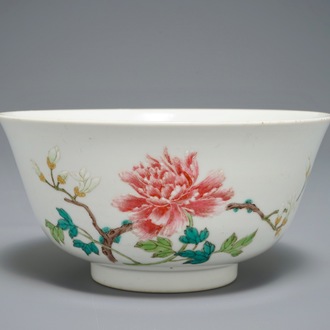 19-20世纪 清乾隆 粉彩花卉碗