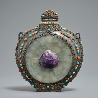 A silver flask with precious stones and coral, Mongolia or Tibet, 19/20th C.