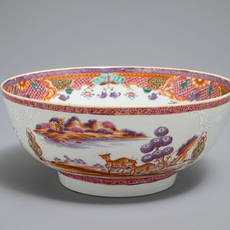 A Chinese famille rose export porcelain bowl with deers, Qianlong