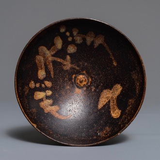 A Chinese Jizhou teabowl with splash design, Song