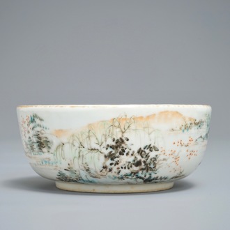 Un bol à deux compartiments en porcelaine de Chine qianjiang cai, 19/20ème