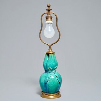 19世纪 松石绿釉三连葫芦瓶