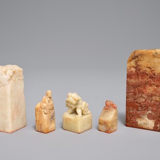 Five Chinese Shoushan soapstone seals with various designs, 19/20th C.