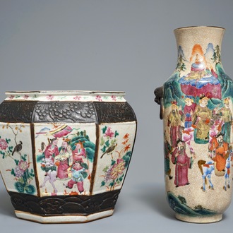 A Chinese Nanking famille rose crackle-glazed jardinière and a vase, 19/20th C.