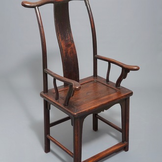 A Chinese wooden yoke-back chair, 19/20th C.