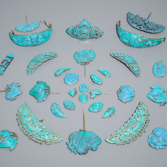 Thirty-one Chinese kingfisher feather ornaments in silver and gilt metal, Qing and 20th C.