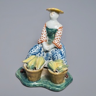 Un modèle d'une marchande de melons en faïence polychrome de Delft, 18ème