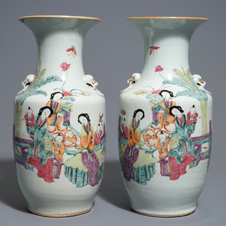 A pair of Chinese famille rose vases with ladies and children, 19/20th C.