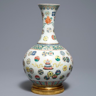 A Chinese famille rose bottle vase on bronze stand, 19th C.