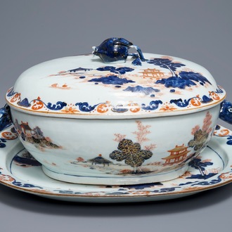 Een grote Chinese Imari-stijl dekselterrine op onderschotel, Qianlong