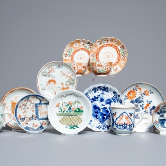 Cinq tasses et huit soucoupes en porcelaine de Chine, Kangxi/Qianlong