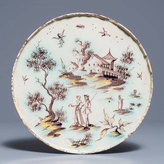 Un tazza à décor d'un paysage en majolique italienne, Pavia, atelier de Levantino, 18ème