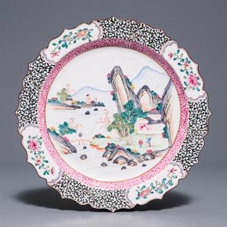 Un plat à décor d'un paysage en émaux de Canton, Chine, Qianlong