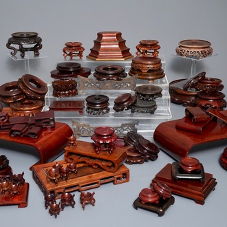 A collection of Chinese wooden stands, 19/20th C.