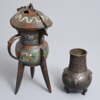 A Chinese bronze tripod vase and a cloisonné ritual wine cup, jue, 18/19th C.