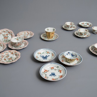 Seven Chinese famille verte cups and thirteen saucers, Kangxi