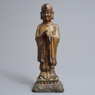 Un grand modèle de Mahakasyapa en bronze doré, Chine, Ming