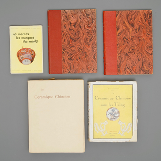 Vijf publicaties over Chinees porselein, w.o. Grandidier (1894) en van Goidsenhoven (1936)