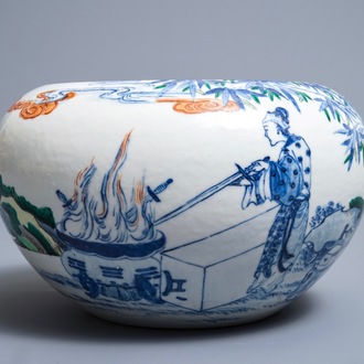 Un bol en porcelaine de Chine doucai, marque de Qianlong, République, 20ème