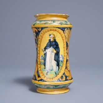 An Italian maiolica drug jar of 'albarello' type, Palermo, 1st half 17th C.