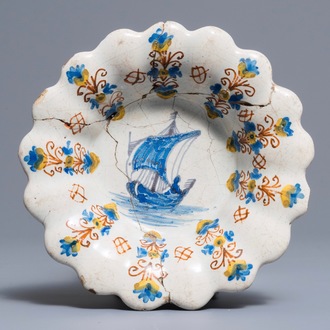 A Haarlem maiolica lobed dish with a boat, Verstraeten workshop, 17th C.