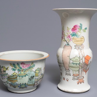 Een Chinese qianjiang cai vaas en een cachepot, 19/20e eeuw