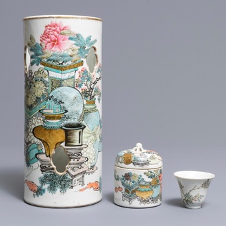 A Chinese qianjiang cai hat stand, a wine cup and a cup warmer, signed Xu Pinheng, 19th C.