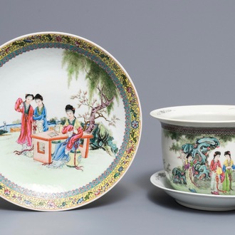 A Chinese famille rose dish and a jardinière on stand, Republic, 20th C.