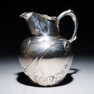 Een zilveren Jugendstil waterkan, 3e gehalte, Duitsland, begin 20e eeuw