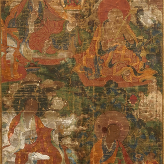 Een grote Sino-Tibetaanse thangka met decor van 'Drie Arhats',  18e eeuw