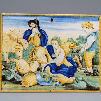 Een plaquette met herdersscène in Italiaanse majolica, Castelli, 18e eeuw