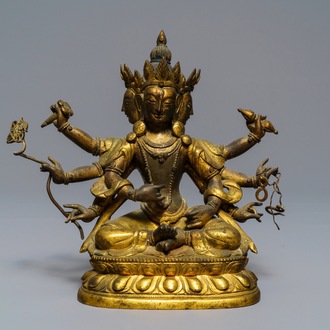 Une figure d'Ushnishavijaya en bronze doré incrusté, Sino-Tibet, 18ème
