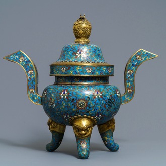A large Chinese cloisonné incense burner and cover, 18/19th C.