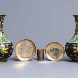 A pair of Chinese cloisonné bottle vases, two silver saucers and a silver cup, 19/20th C.