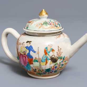 Une théière couverte en porcelaine de Chine famille rose à sujet européen, Qianlong