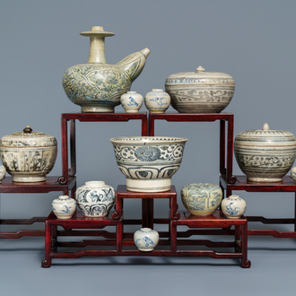 A collection of blue and white Annamese wares, incl. Hoi An Hoard, Vietnam, 14/15th C.
