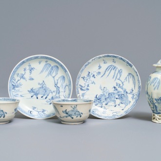 A Chinese blue and white tea caddy and a pair of cups and saucers, Ca Mau wreck, Yongzheng