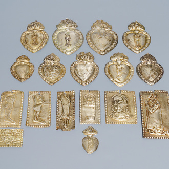 Een collectie van zeventien zilveren ex-voto's, 19/20e eeuw