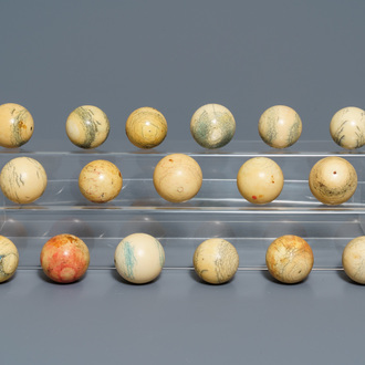 Seventeen ivory billiard balls, 19th C.