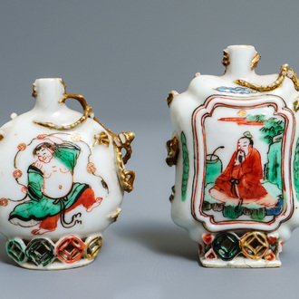 Deux tabatières en porcelaine de Chine famille verte, Kangxi