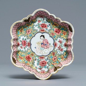 A fine Chinese famille rose pattipan or teapot stand, Yongzheng