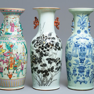 Trois vases en porcelaine de Chine bleu et blanc, famille rose et qianjiang cai, 19ème