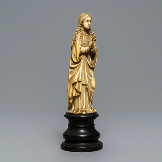 An Indo-Portuguese carved ivory figure of the Madonna, Goa, 18/19th C.