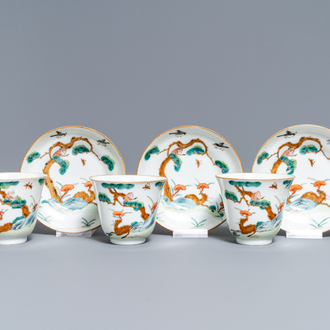 Trois tasses et soucoupes en porcelaine de Chine, marque et époque de Tongzhi