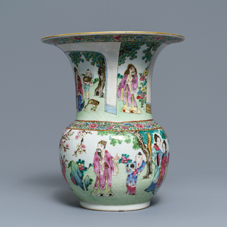 A large Chinese famille rose 'zhadou' spittoon, 19th C.