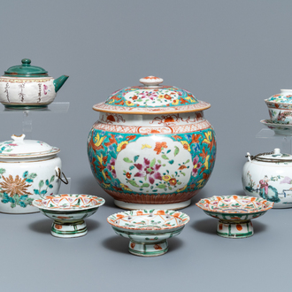 A collection of Chinese famille rose porcelain and a Yixing stoneware teapot, 18/19th C.