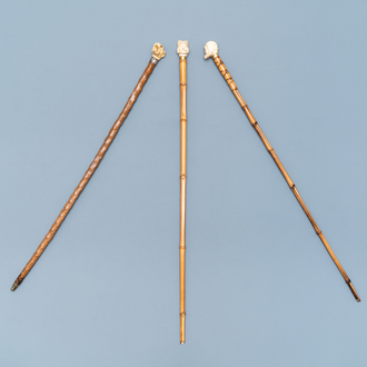 Drie wandelstokken met ivoren handgrepen, 19e eeuw
