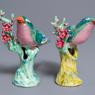 A pair of Chinese famille rose models of starlings on a flower branch, Qianlong