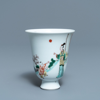 Une tasse à vin en porcelaine de Chine famille verte, Kangxi